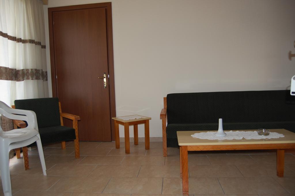 Nicos & Olympia Apartments Polis Екстер'єр фото